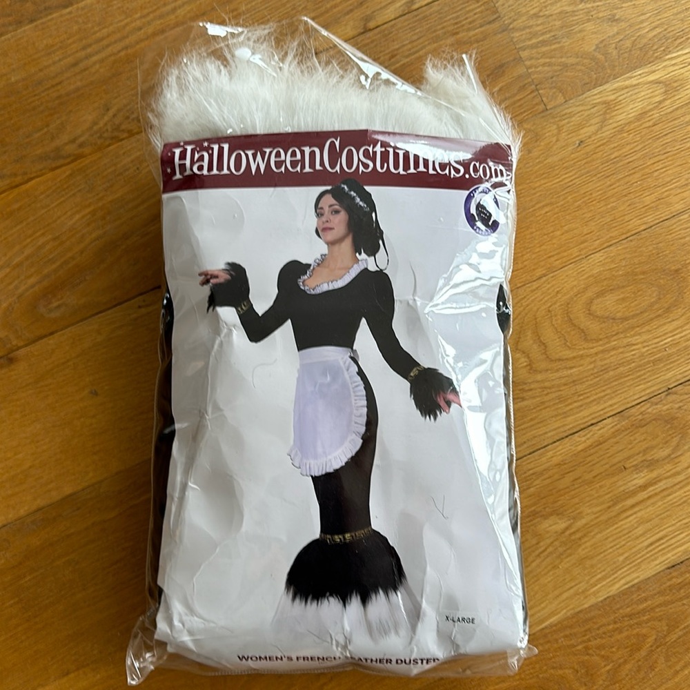Women French feather costume